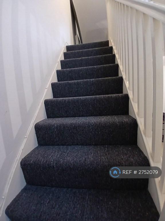 Stairs Up To Bedroom