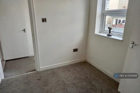 1 bedroom flat to rent, Bank Square, Southport, PR9