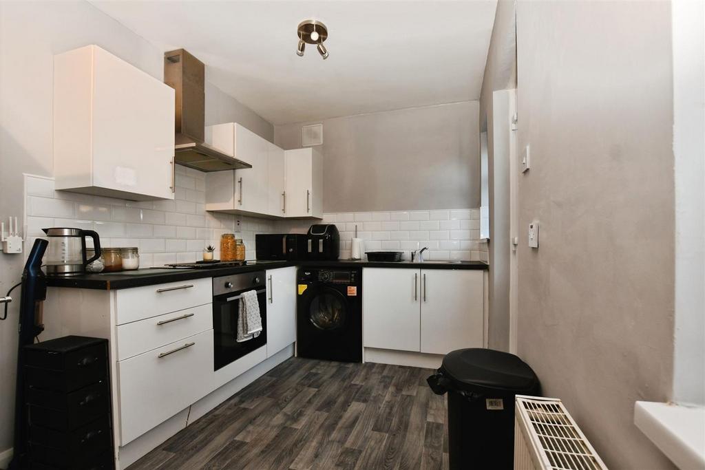 Fitted Dining Kitchen