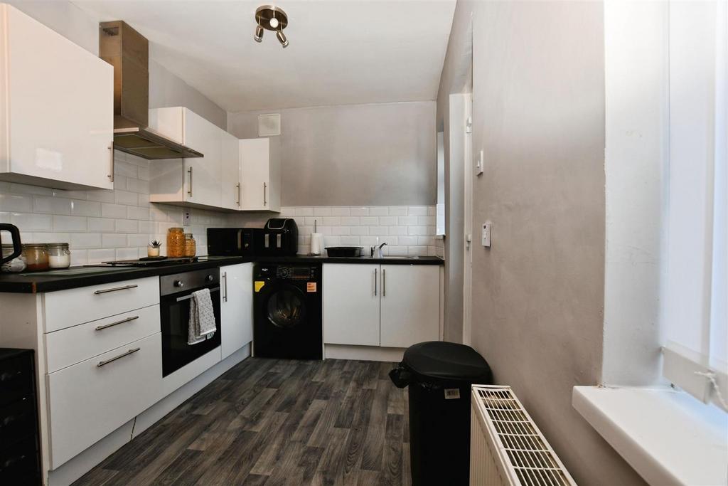 Fitted Dining Kitchen