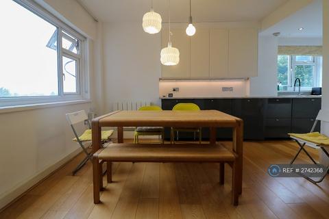 1 bedroom flat to rent, Glover House, London, NW6
