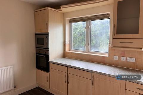 4 bedroom terraced house to rent, Grangemoor Court, Cardiff, CF11