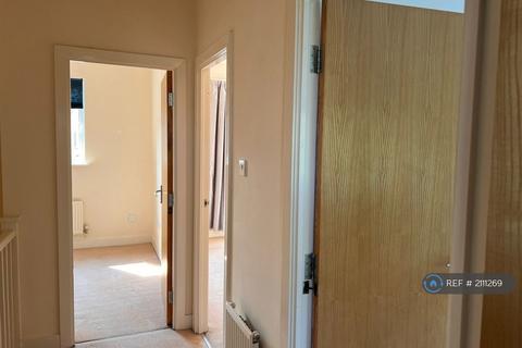 4 bedroom terraced house to rent, Grangemoor Court, Cardiff, CF11