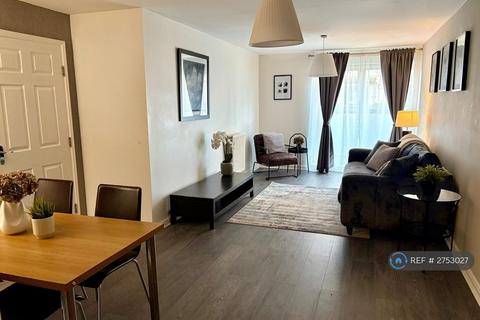Malcolm Place, Reading, RG1
