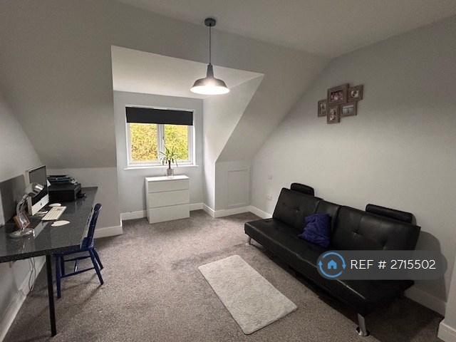 Double Bedroom 3/Office