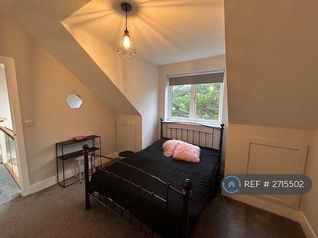Double Bedroom 4