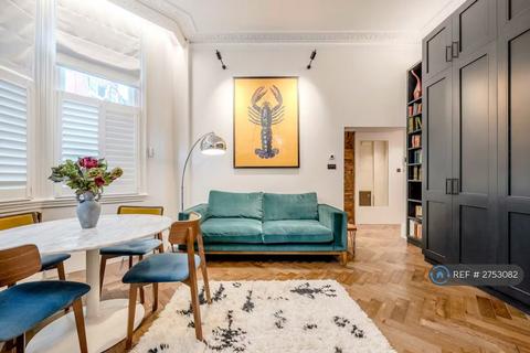 Studio to rent, Elm Park Gardens, London, SW10