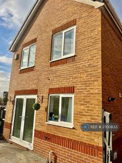 3 bedroom detached house to rent, Stanwood Gardens, Whiston, Prescot, L35