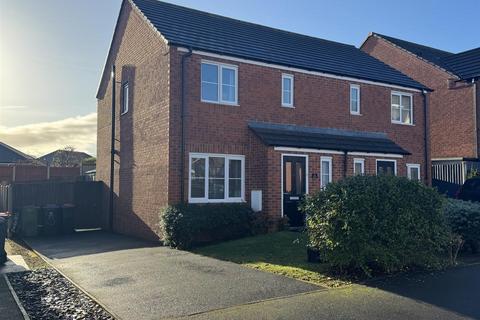 3 bedroom semi-detached house to rent, Greenfields Drive, Newport