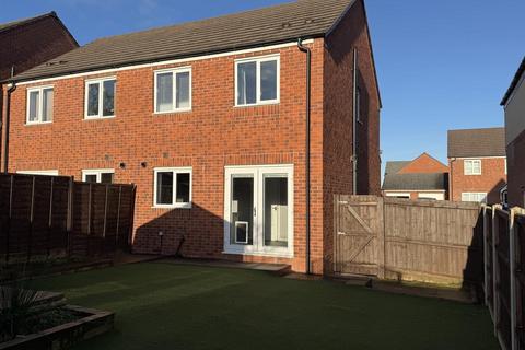 3 bedroom semi-detached house to rent, Greenfields Drive, Newport