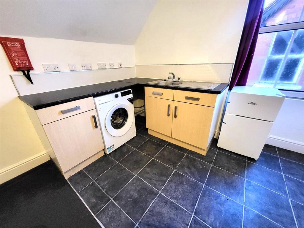 Kitchenette Area