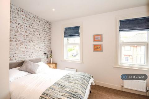 Field Road, Reading, RG1