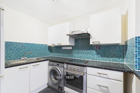 1 bedroom flat to rent, Hunting Gate, Colchester, CO1 2XE