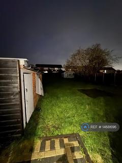 5 bedroom semi-detached house to rent, Pancroft, Abridge, Romford, RM4