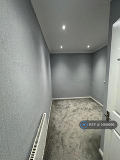 5 bedroom semi-detached house to rent, Pancroft, Abridge, Romford, RM4