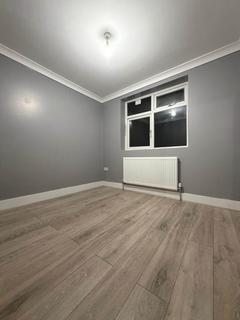 2 bedroom flat to rent, Fulbourne Road, Walthamstow, E17