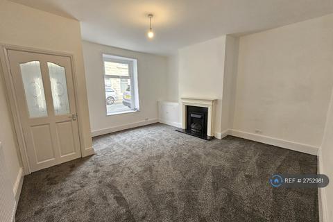 3 bedroom terraced house to rent, Lee Street, Accrington, BB5