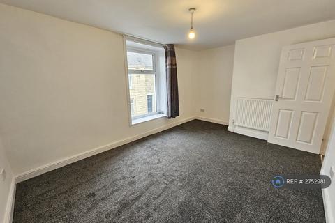 3 bedroom terraced house to rent, Lee Street, Accrington, BB5