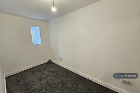 3 bedroom terraced house to rent, Lee Street, Accrington, BB5