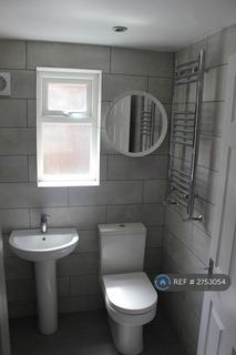 1 bedroom in a house share to rent, Fairbank Avenue, Manchester, M14