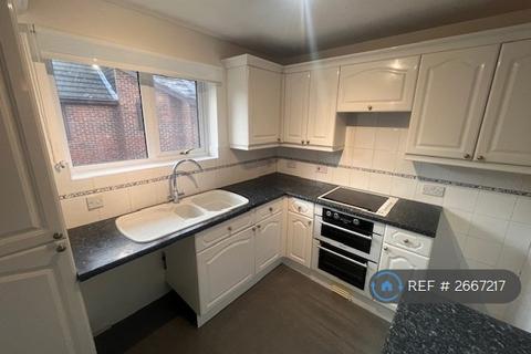 2 bedroom flat to rent, Elizabeth Court, Bembridge, PO35