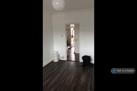 3 bedroom maisonette to rent, Millpond Estate, London, SE16