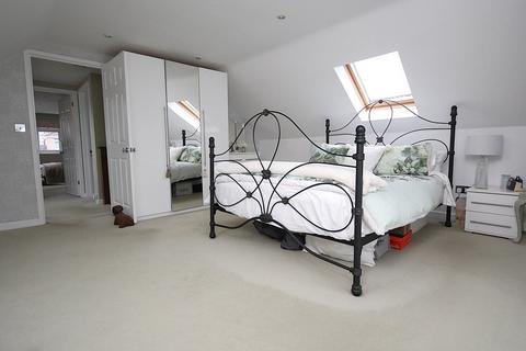 5 bedroom detached house for sale, Hennings Park Road, Oakdale , Poole, BH15