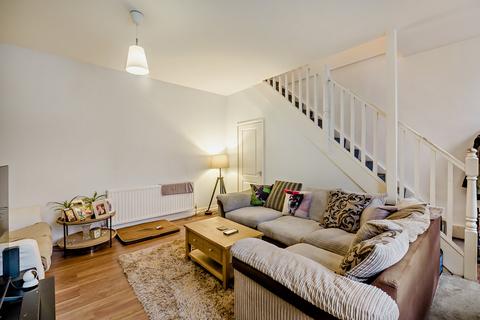2 bedroom terraced house for sale, Lonsdale Terrace, Liversedge, WF15