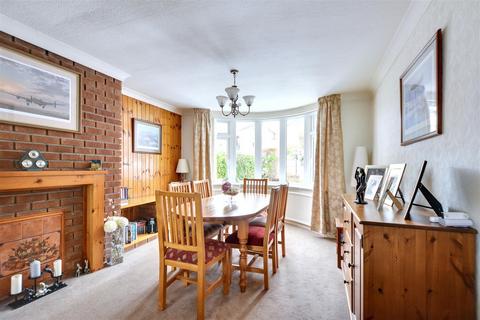3 bedroom detached house for sale, Trevone Avenue, Stapleford, Nottingham