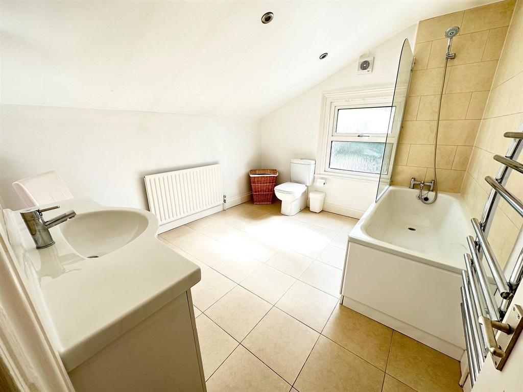 Bath.jpg