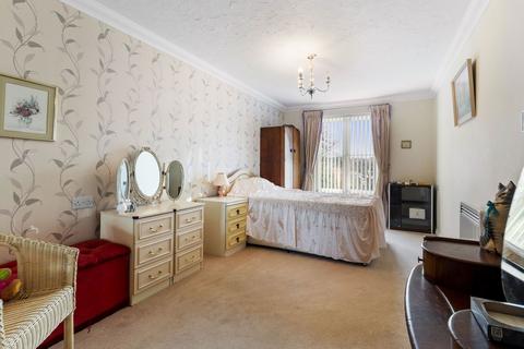 2 bedroom retirement property for sale, Howsell Road, Malvern, Worcestershire, WR14 1US