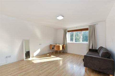 2 bedroom house for sale, Westferry Road, London, E14