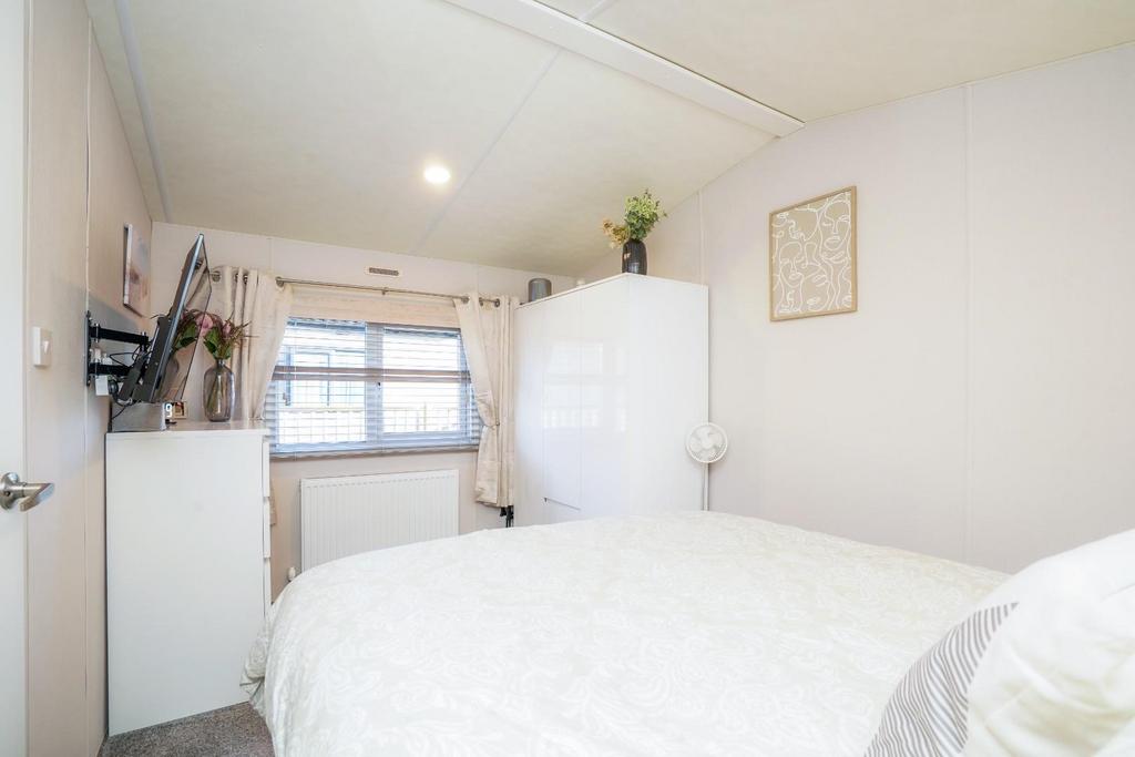 55 Fine Country Lodges, Bubwith, DN14 7 NY DSC04378