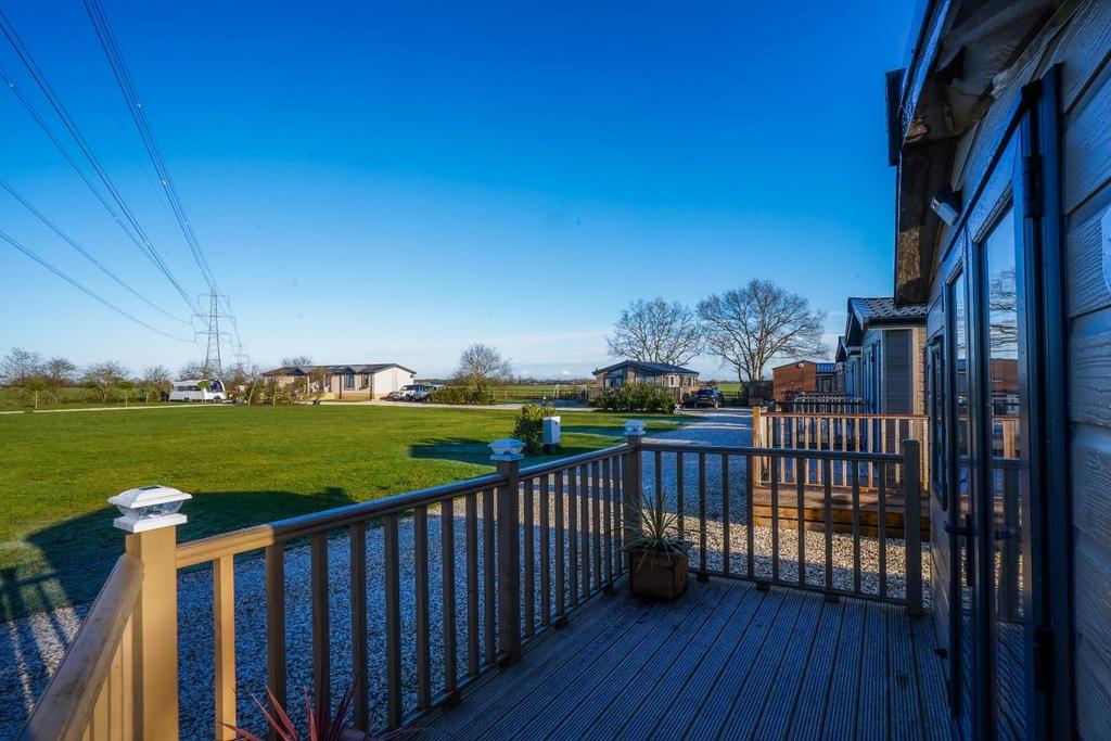 55 Fine Country Lodges, Bubwith, DN14 7 NY DSC04427