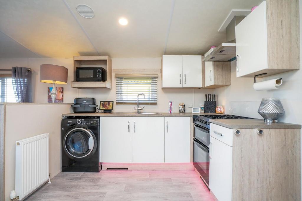 55 Fine Country Lodges, Bubwith, DN14 7 NY DSC04397