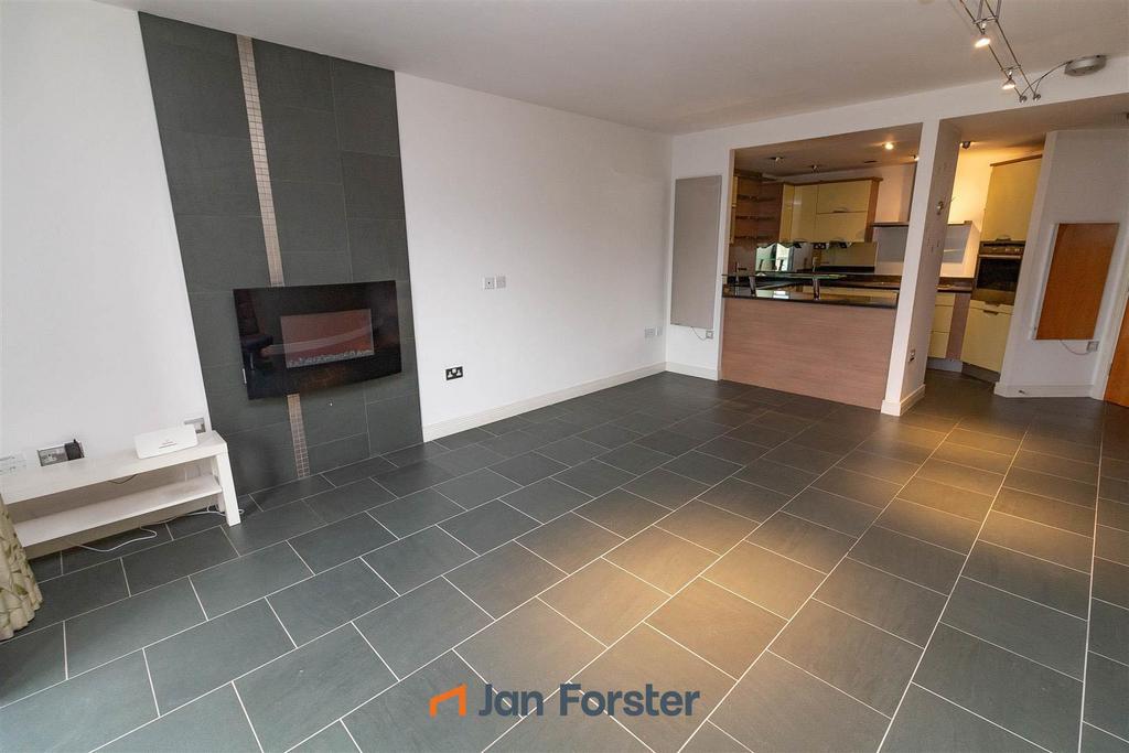 Lounge Kitchen