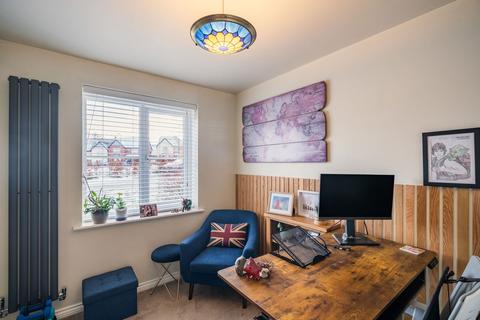 4 bedroom detached house for sale, Balmoral Close, Northwich CW8