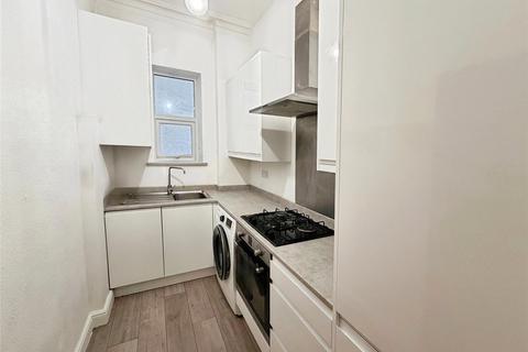 1 bedroom apartment for sale, Britannia Road, Westcliff-on-Sea, Essex
