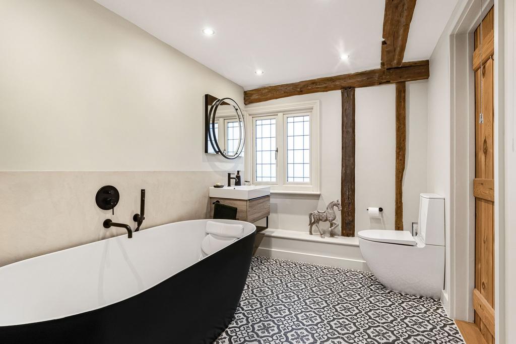 En-Suite 2