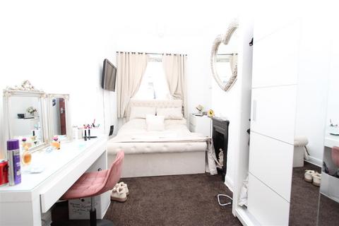 1 bedroom townhouse to rent, Alice Street, Cleckheaton