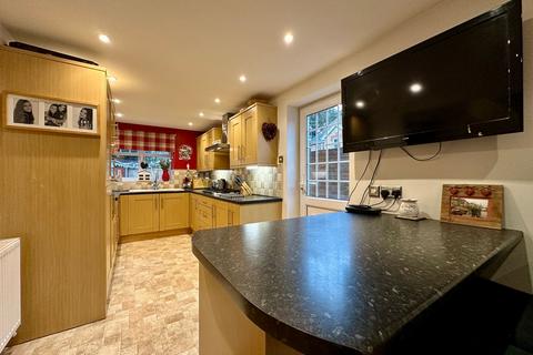 4 bedroom detached house for sale, Waverley Road, Basildon SS15