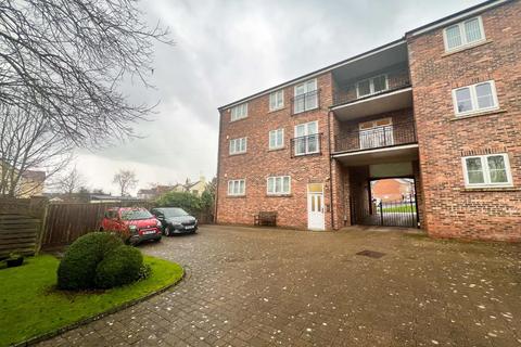 3 bedroom flat to rent, Low MeadowsWitton GilbertDurham