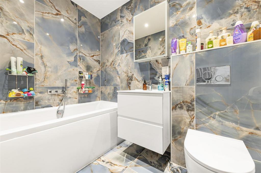 Family bathroom