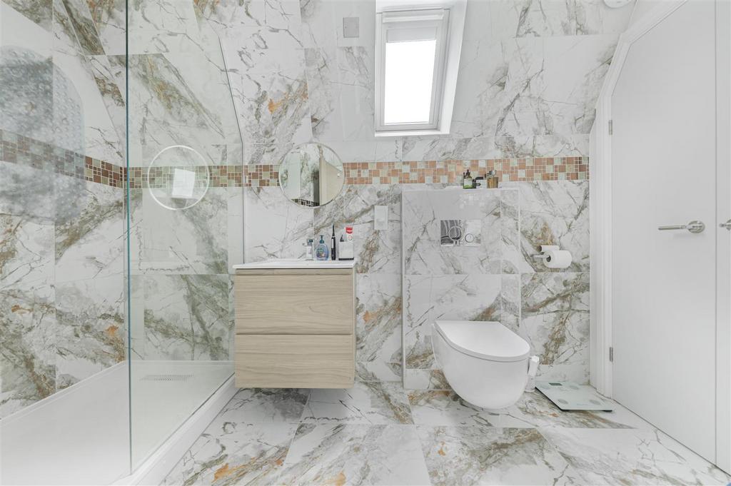 En suite shower room (2)