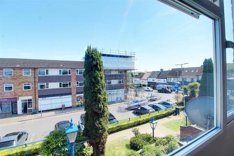 undefined, Maynard Place, Cuffley EN6