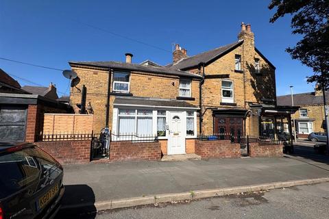 2 bedroom maisonette for sale, Columbus Ravine, Scarborough, YO12