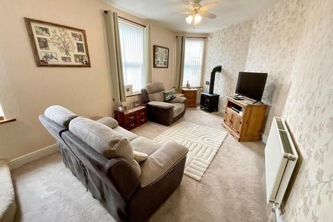 2 bedroom maisonette for sale, Columbus Ravine, Scarborough, YO12