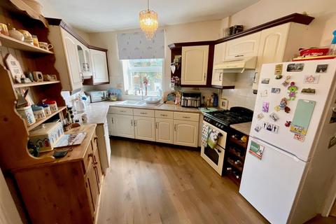 2 bedroom maisonette for sale, Columbus Ravine, Scarborough, YO12
