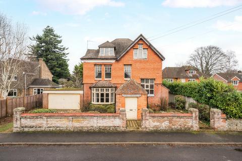 undefined, Ramsden Road, Godalming GU7