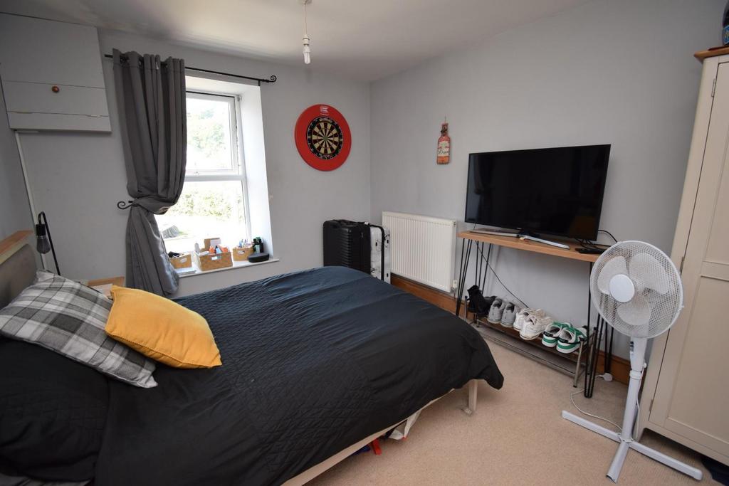 Bedroom 3.JPG
